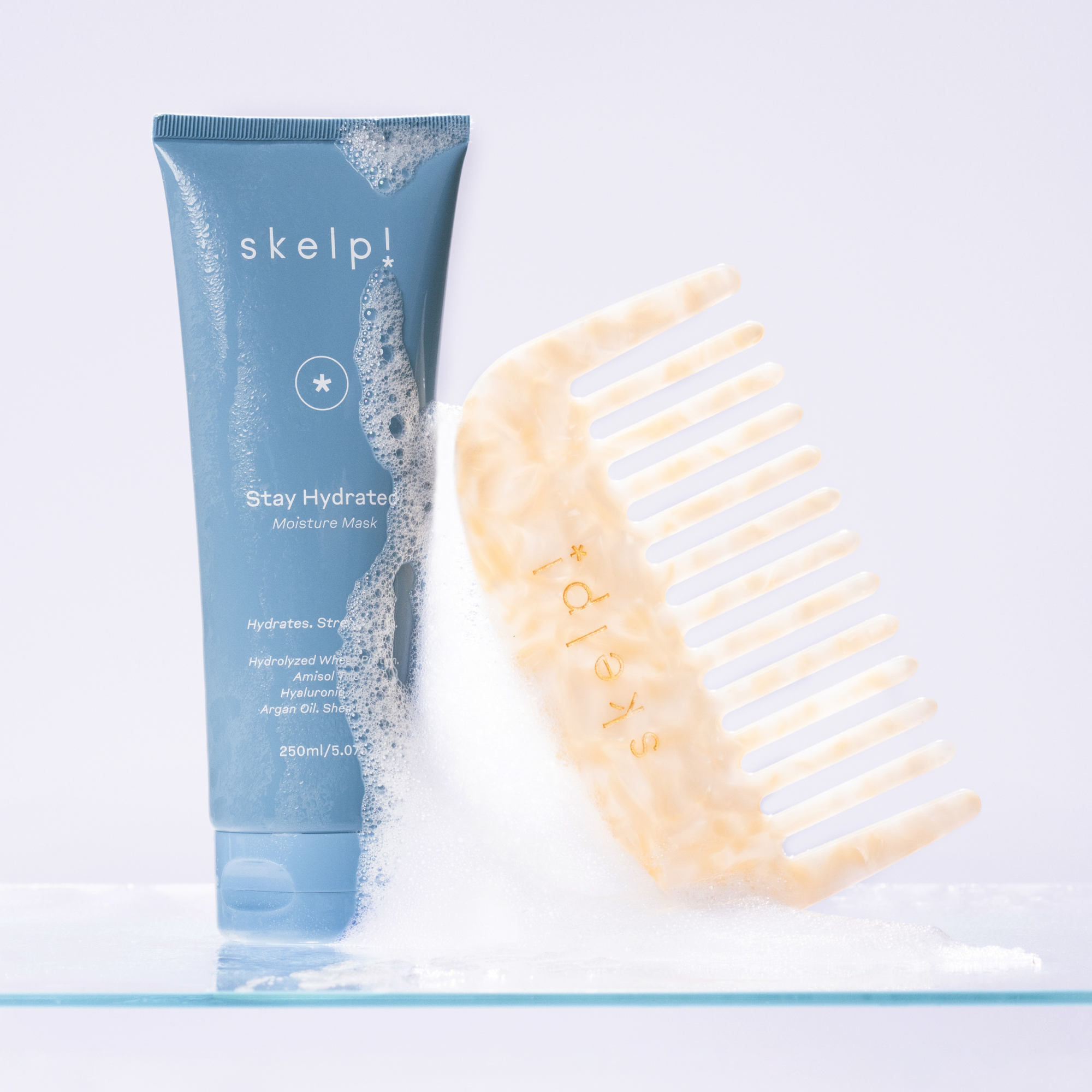 Skelpi hair mask tube with a comb hydration and detangle
