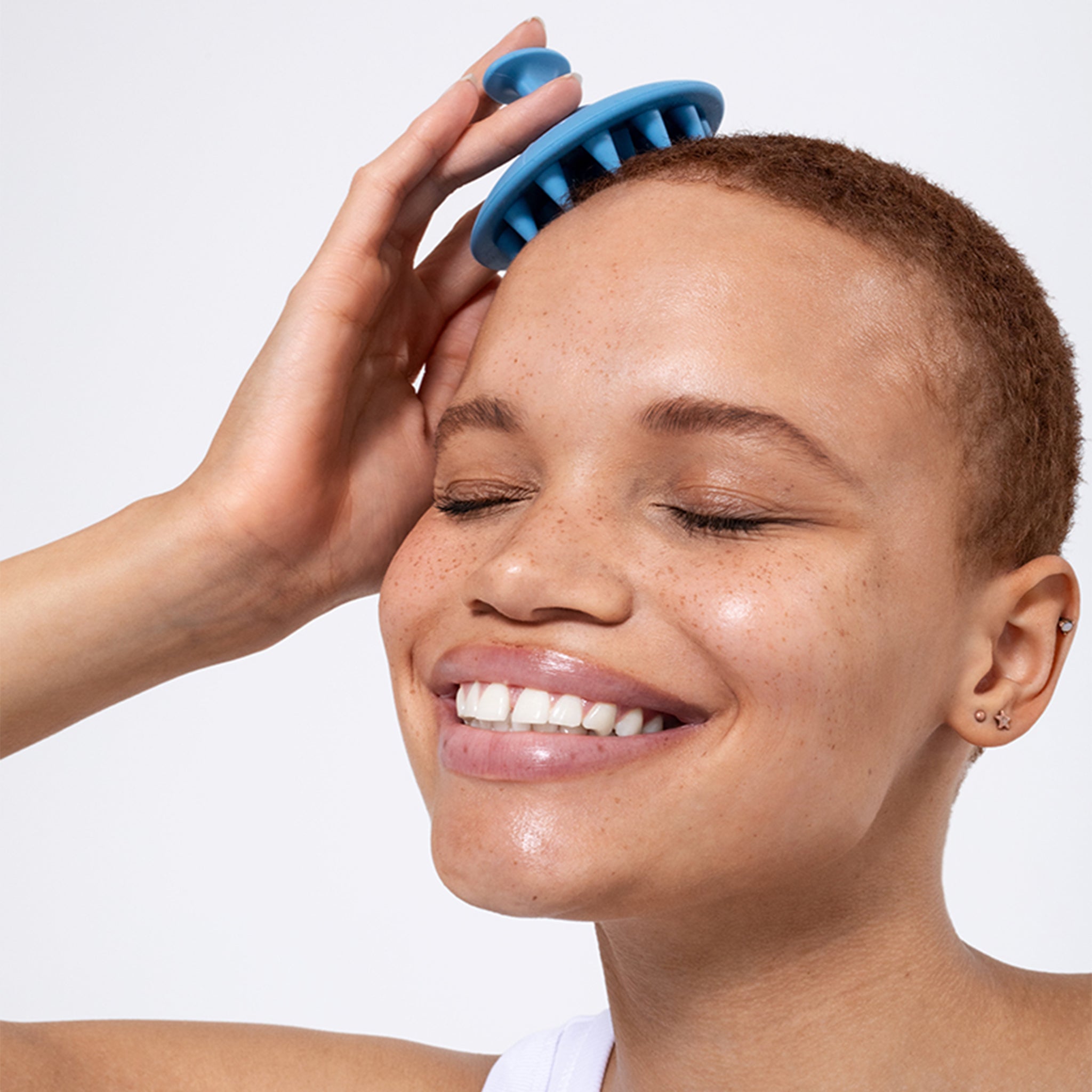 Scalp Care Guide and Benefits of a Good Scalp Care Routine