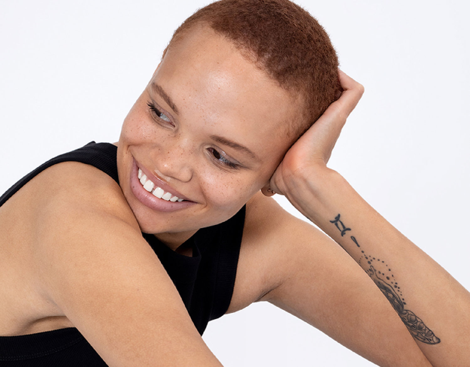 skelp model with short hair 